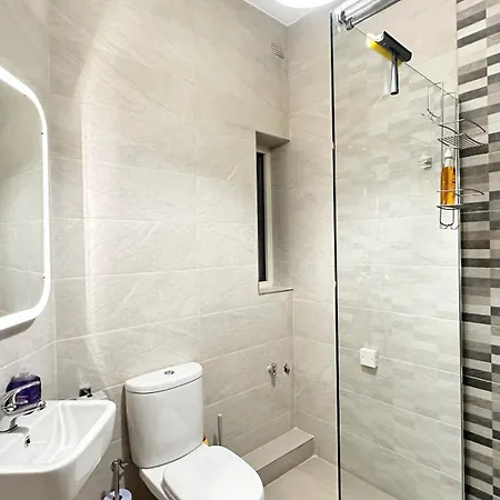 Lägenhet Centrally Located Gzira