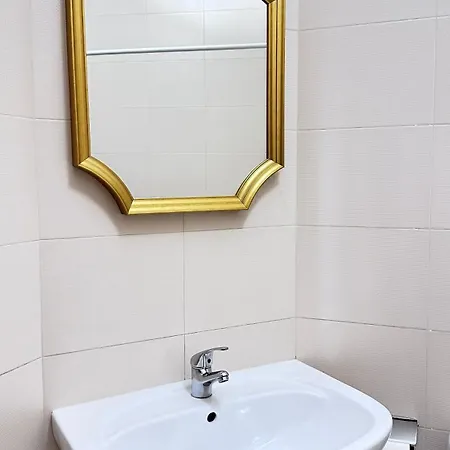 Apartment Centrally Located