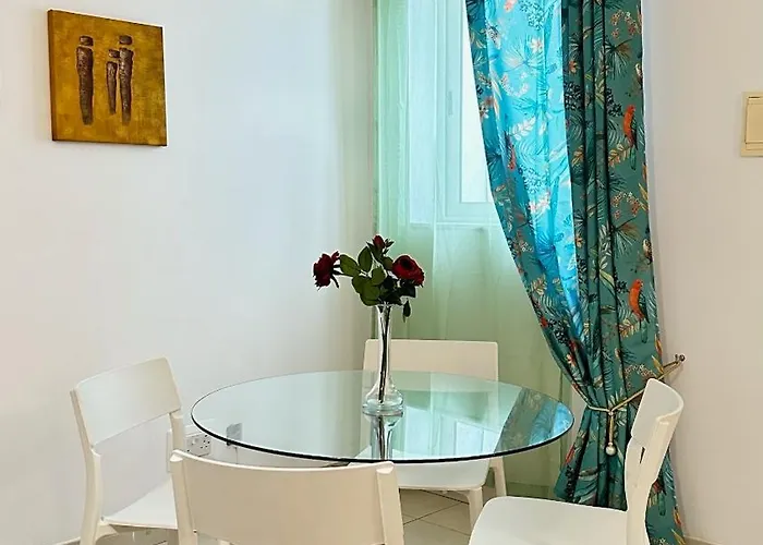 Apartamento Centrally Located *