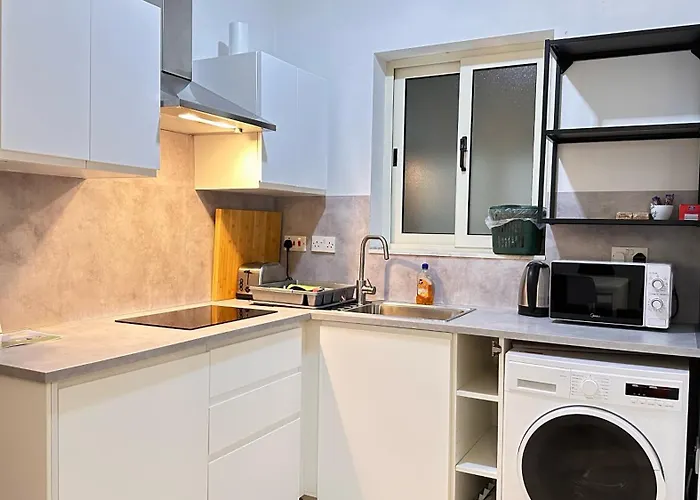 Centrally Located Apartamento *